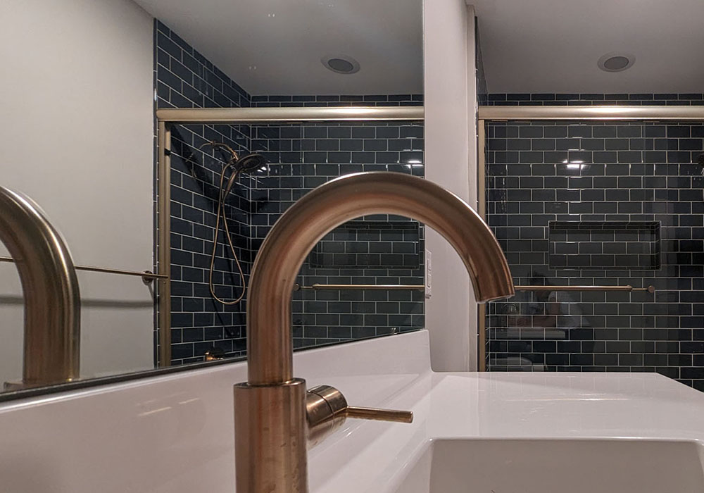 Bathroom   ♦   Edwardsville, Illinois