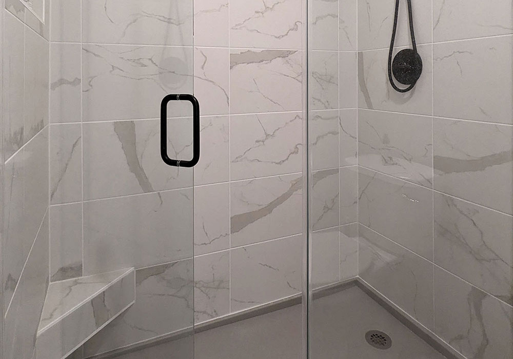 Bathroom   ♦   Edwardsville, Illinois