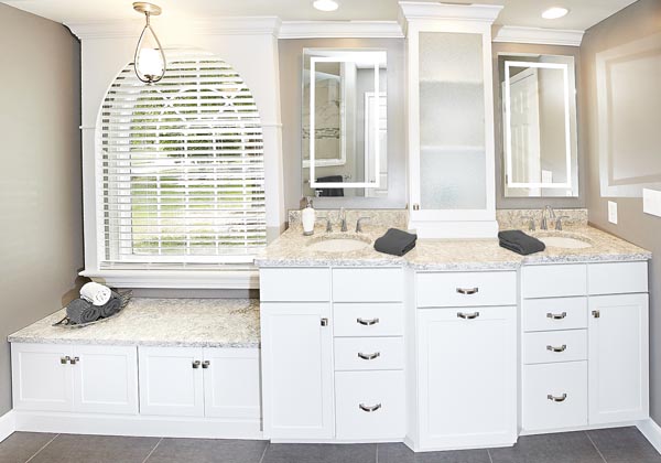 Bathroom   ♦   Belleville, Illinois