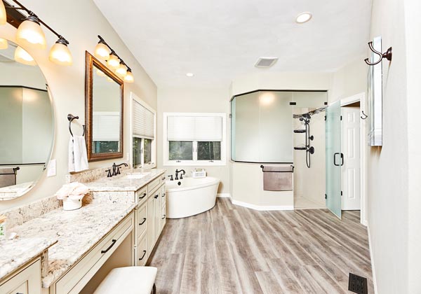 Bathroom   ♦   Belleville, Illinois